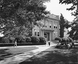 Chapman Wilkinson College in 1957