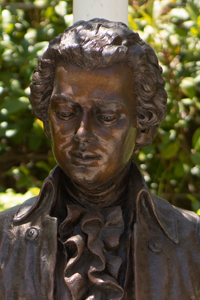 Wolfgang Amadeus Mozart bust