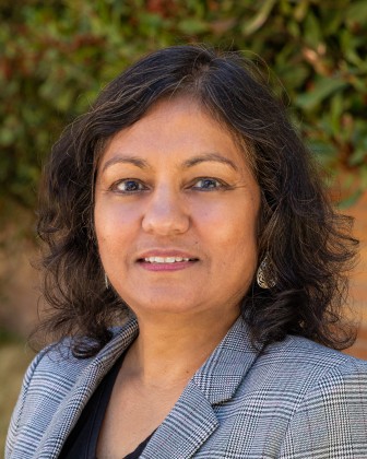 photo of Charu Sinha