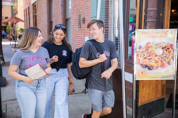 Students in Old Towne