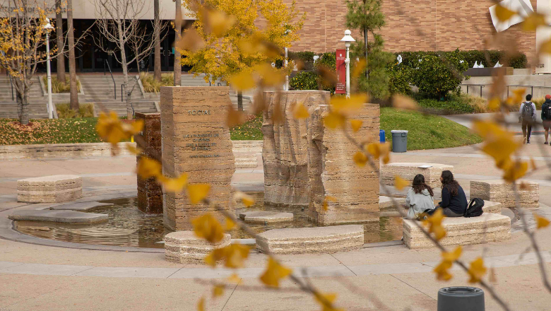 Chapman University students holding balloons