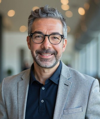 photo of Christopher Costa
