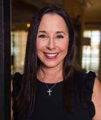 photo of Lisa Argyros