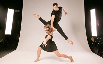 Two Chapman dance students