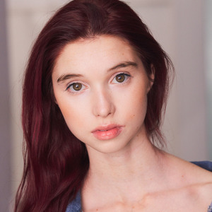Savanna Blau