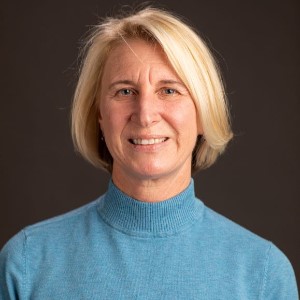 Debbie Milewski headshot