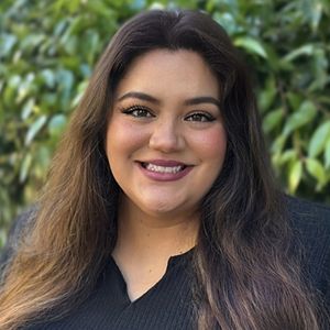 Katie Alegria Headshot