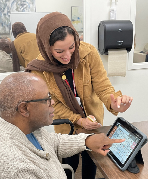 learning lab volunteer with community