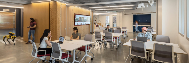 Students in teaching lab