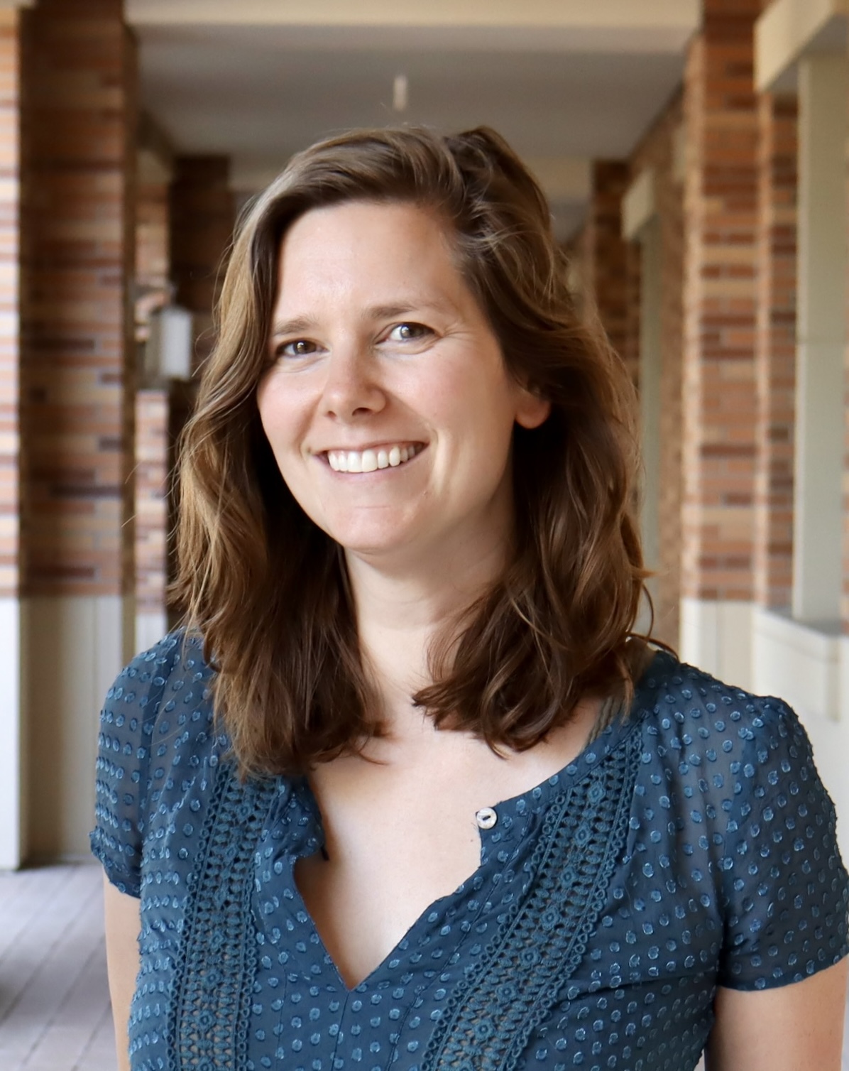 Rebecca Glineburg headshot