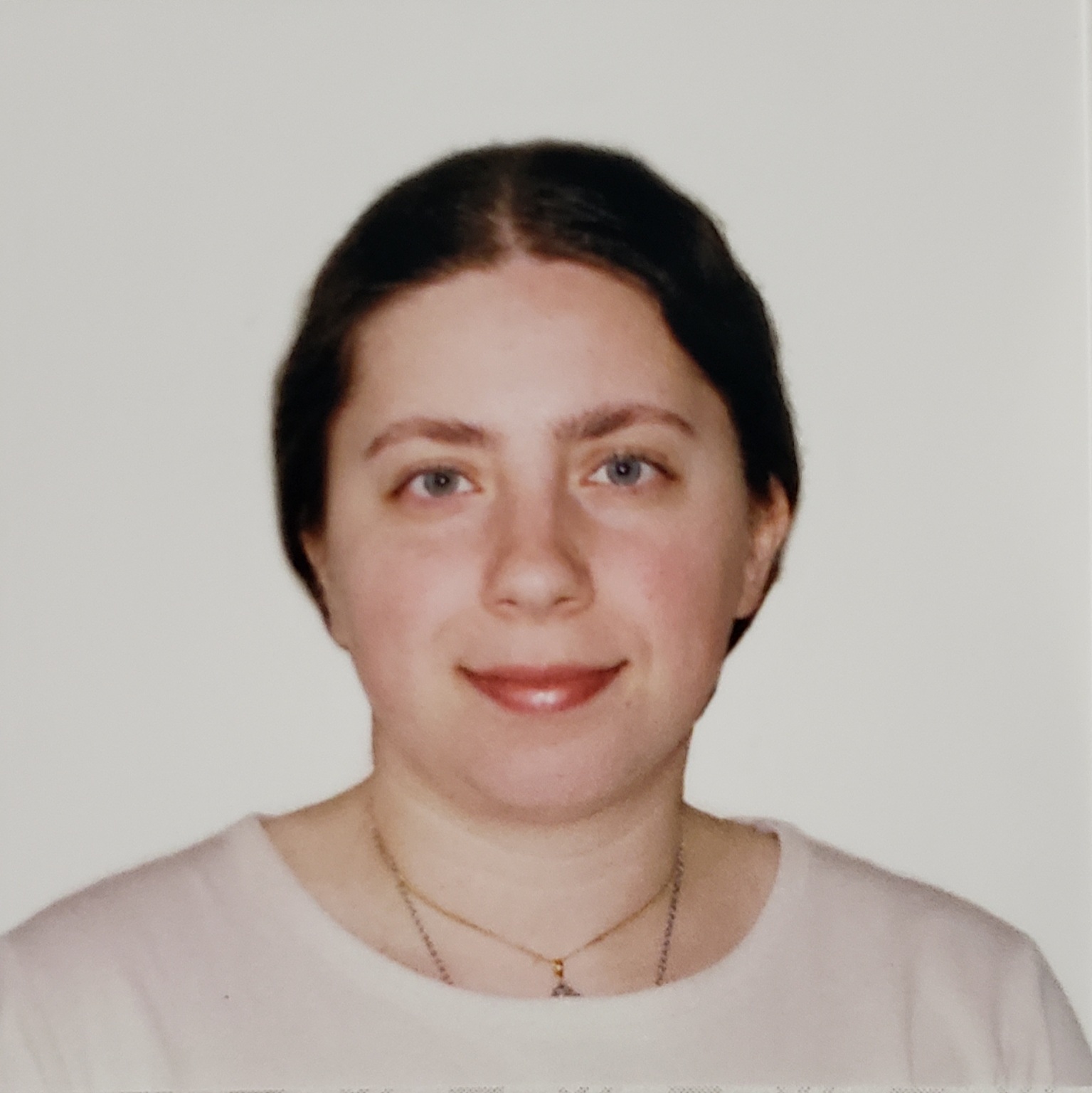 Nadia Hirbawi headshot