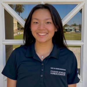 photo of Mia Gabriel '27