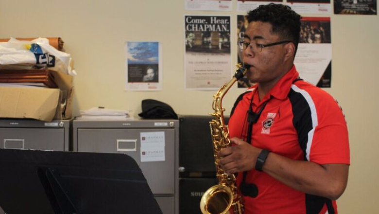 Carlos Hernandez playing saxophone