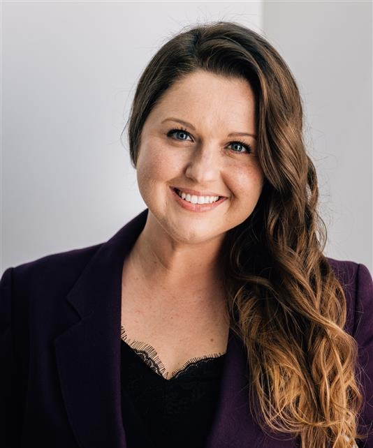 photo of Laura Dart '10, MA '18