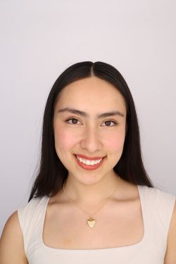 Dayma Lopez Hernandez, '28 Graphic Design 